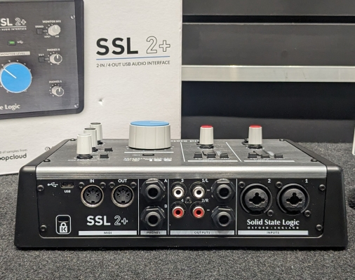 Solid State Logic Interface 2-in/4-out 2
